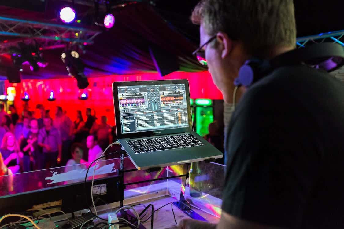 A club DJ using Traktor